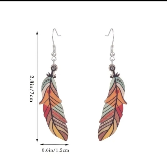 NWT Polka-dot Print Feather Tribal Wooden Leaf Charm Earrings - Picture 4 of 6